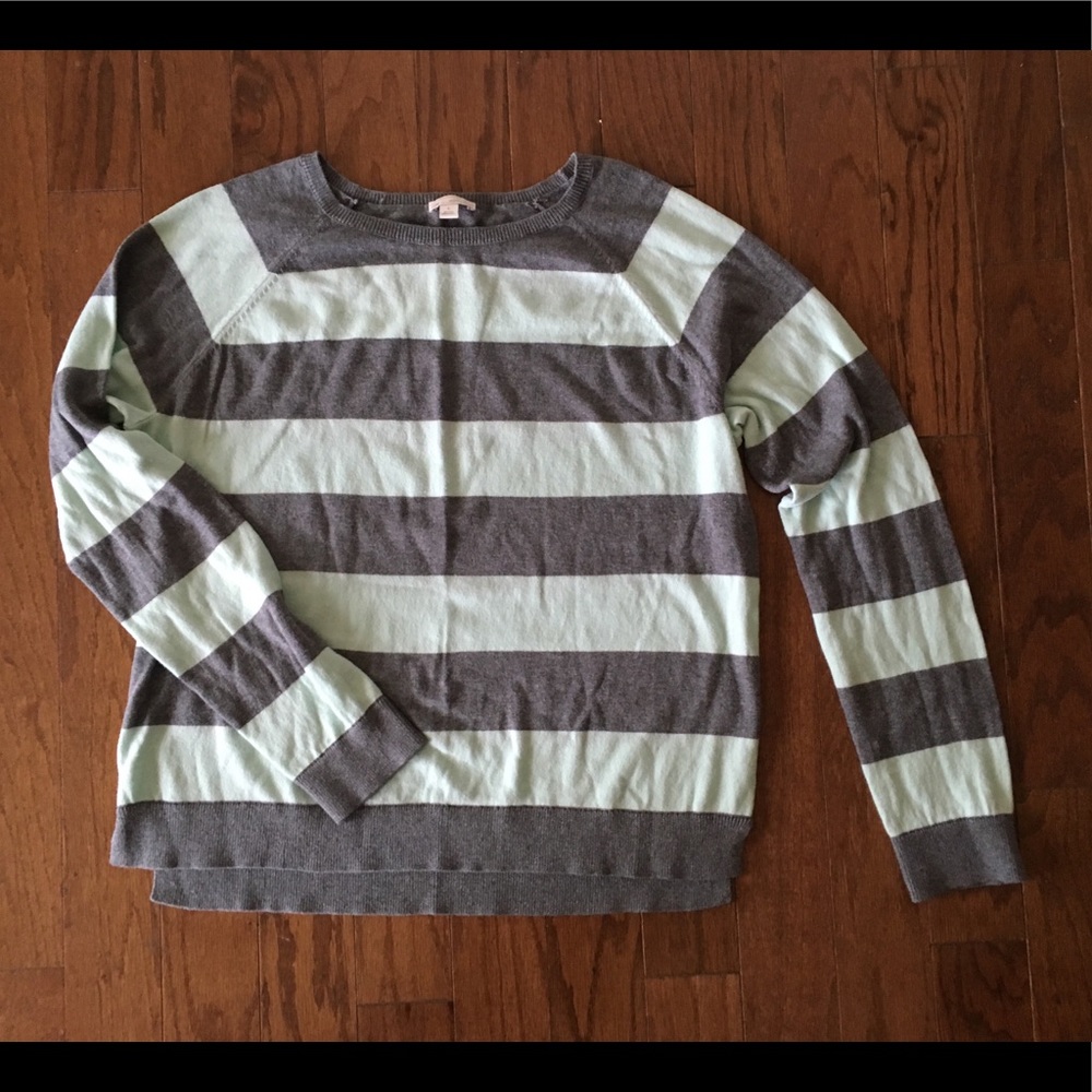 LAST Weekend—Lightweight mint & grey Gap sweater